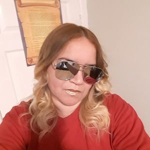 Meet your Posher, Sandy